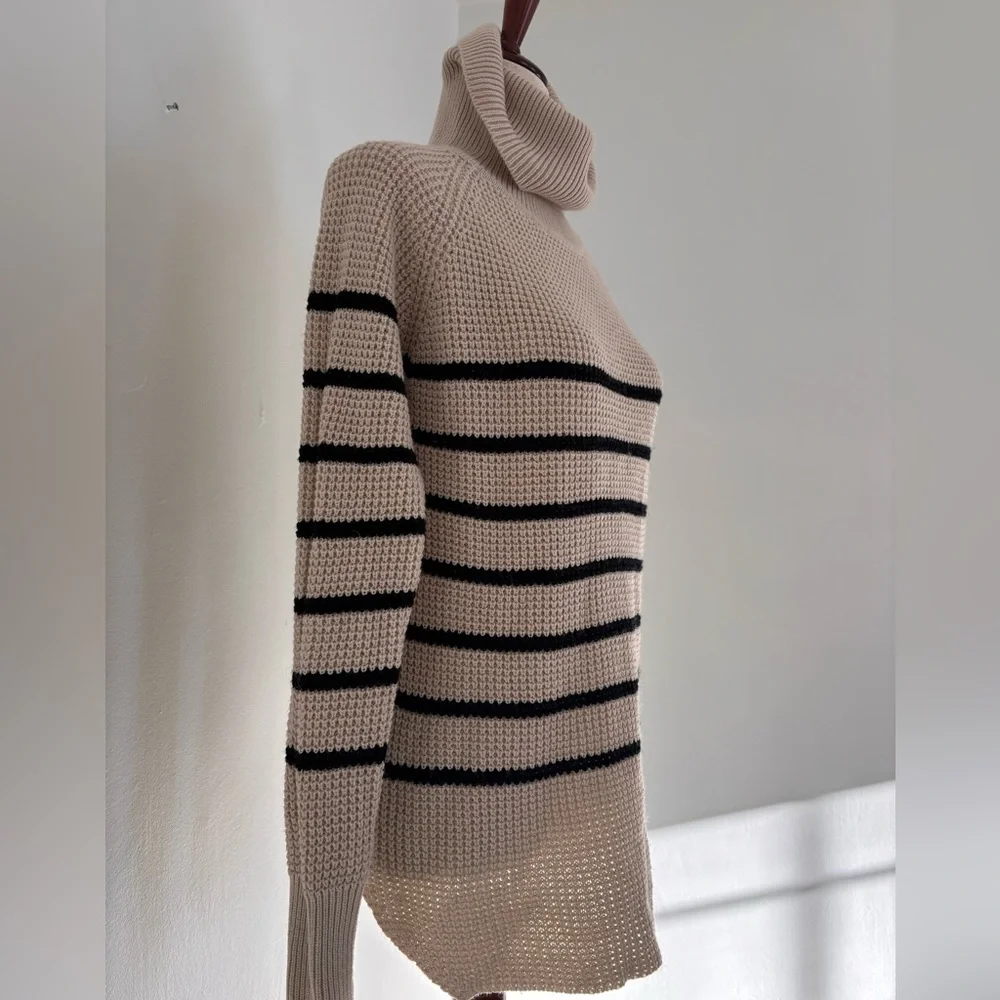 RDI Turtleneck Sweater Striped Cream/Tan